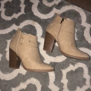 Heeled booties